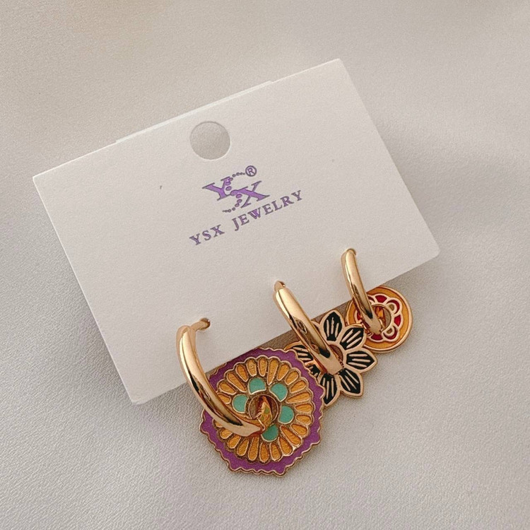 گوشواره رنگی میناکاری بدون حساسیت