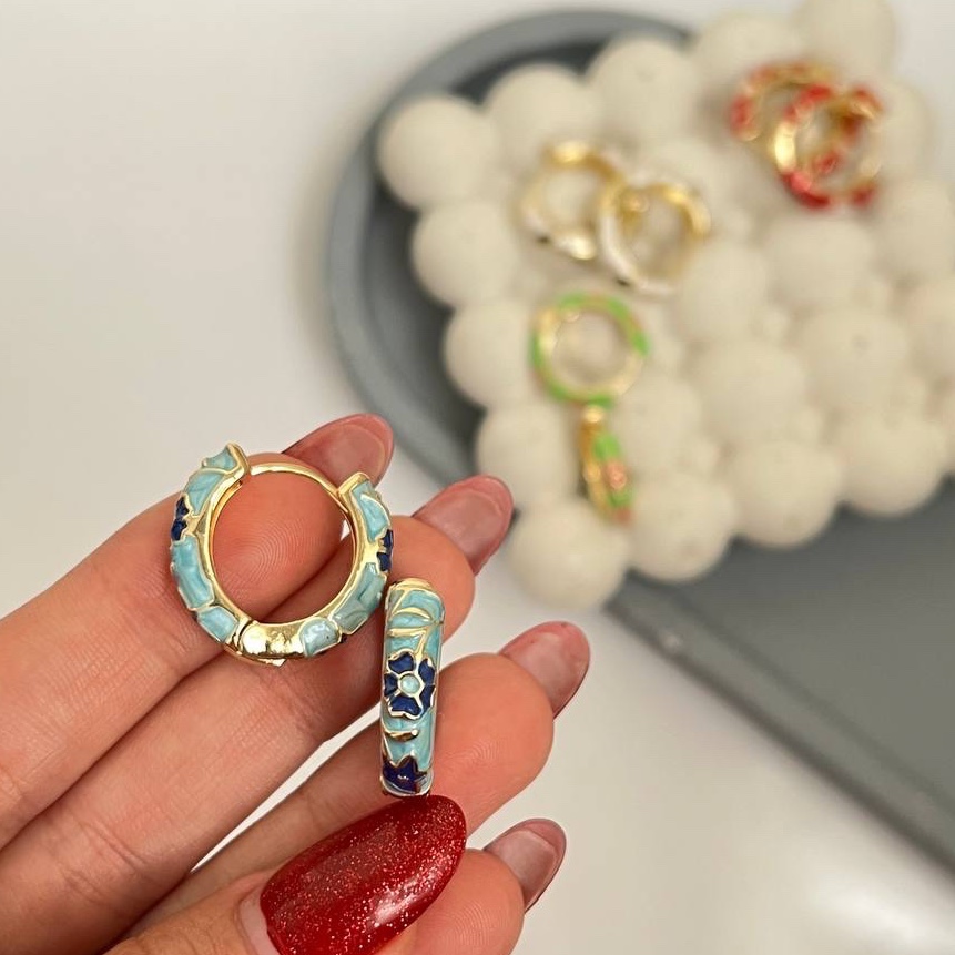 گوشواره میناکاری طرح گل دار حلقه ای