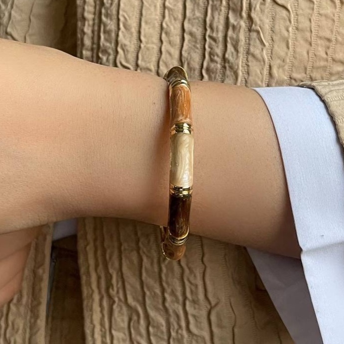 دستبند النگویی میناکاری مدل شش ضلعی