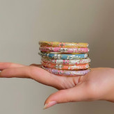 دستبند النگویی میناکاری نگین دار طرح گل