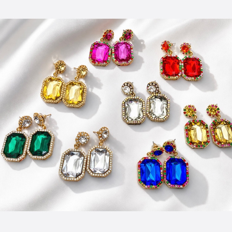 گوشواره مستطیلی نگینی مجلسی طرح زارا زنانه