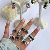 انگشتر جواهری نگینی مجلسی زنانه